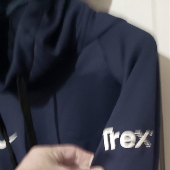 Back to School Here We Come! LARGE NAVY BLUE NWOT NIKE HOODIE! - Picture 5 of 7